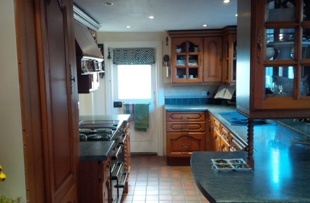 Detached character older style property - Image 18